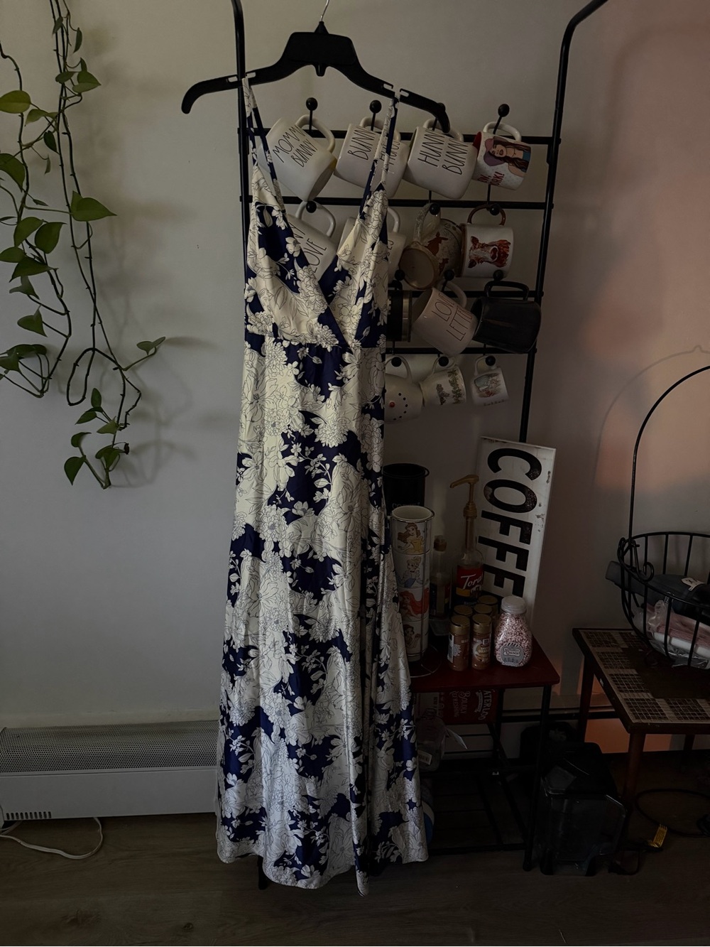 Lulu's Navy and White Floral V-Neck Maxi Dress